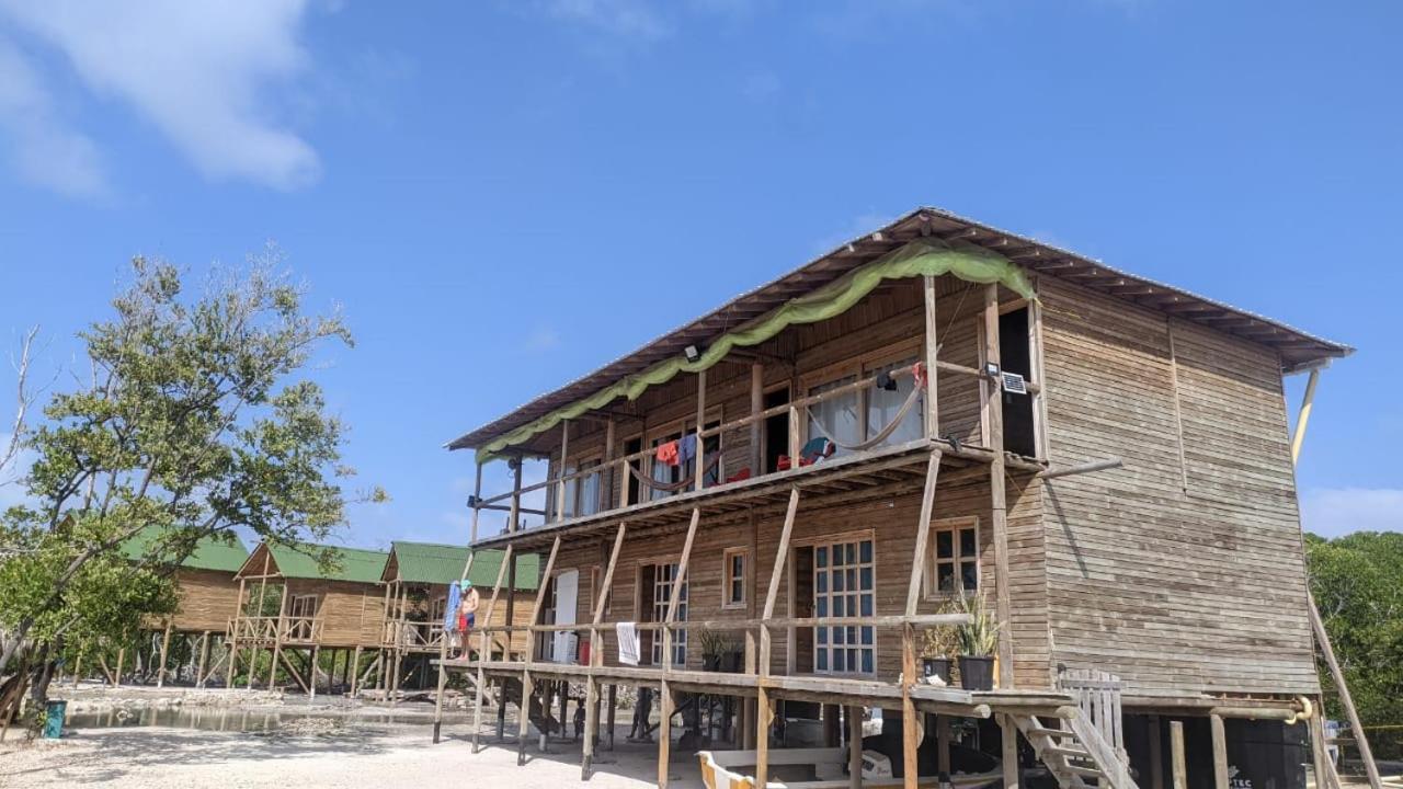 Hostel Villa Luz Beach Tintipan Island Екстер'єр фото